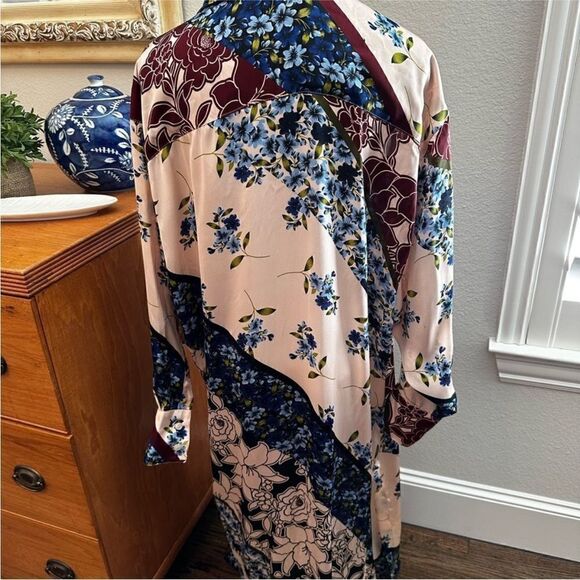 Smythe  dress-P4 - Picture 8 of 10